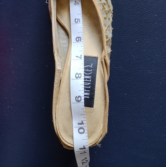 GOLD BEADED DRESS SHOES - Picture 6 of 12